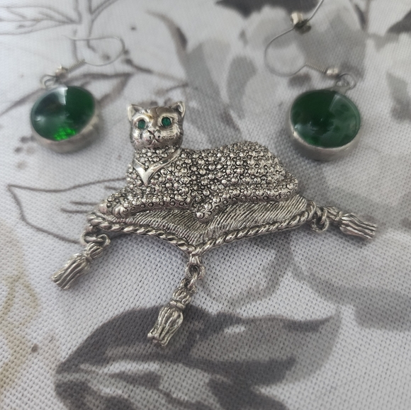 Brooch and earringz - Picture 3 of 4